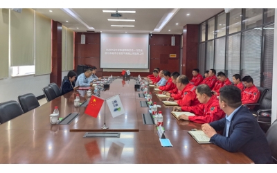 水發(fā)集團(tuán)黨委委員、副總經(jīng)理王東凱一行到鄂爾多斯水發(fā)燃?xì)夤鹃_展基層黨建聯(lián)系點(diǎn)調(diào)研并講授黨課